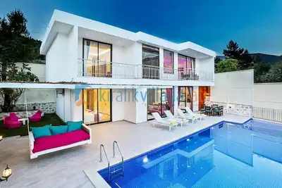 Image de Élégante villa de 3 chambres avec piscine privée, endroit calme