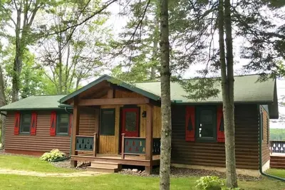 Image de Belle retraite nichée dans Beaver Bay, Nelson Lake, Hayward, Wi.