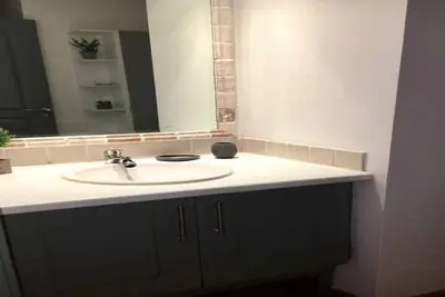 Image de Joli Appartement Devant Piscine Et A 200 MÈTRES De La Plage