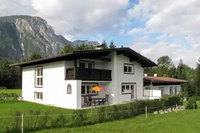 Image de Magnifique maison de vacances privée pour 10 personnes avec Tv, terrasse, animaux admis et parking