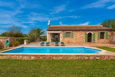 Image de Maison de vacances privée avec piscine privée, climatisation, Wifi, Tv, terrasse, parking