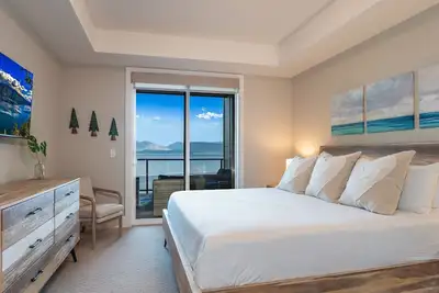 Image de Seasons at Sandpoint - Condo au bord du lac nouvellement décoré - Idéal pour les familles