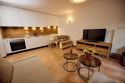 Image de Situé sur la route des Collons 1800, l'immeuble Les Ecureuils est à 200m du télésiège Trabanta et to