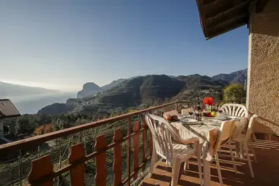 Image de Balcone Panoramico sul Garda, Tremosine, Italy