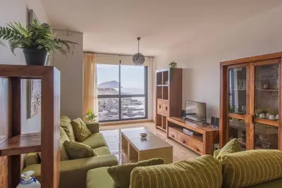 Image de 'El Mirador': sea views from the shore