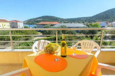 Image de Two Bedroom Apartment Antun B - Vinisce