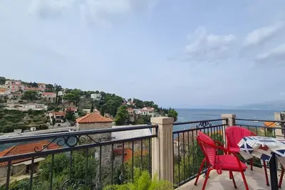 Image de Two bedroom apartment Bašković A1 on the island of Brač