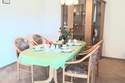 Image de Vacances à la ferme - appartement avec terrasse et vue panoramique en bordure de forêt