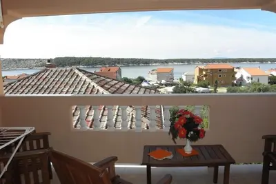 Image de One bedroom Apartment Jasko 7 in Barbat near the sea