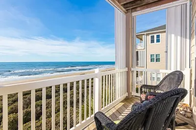 Image de Rolling Waves: le condo en bord de mer de vos rêveries