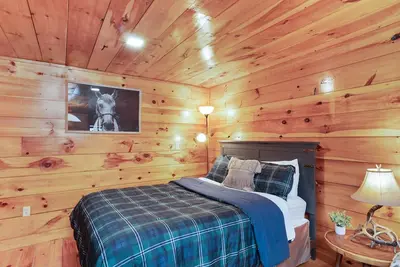 Image de Fabuleux chalets mis Ă jour Ă moins de 5 minutes du lac Cave Run!