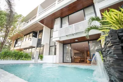 Image de Villa Dojo avec piscine face à la plage et vue mer