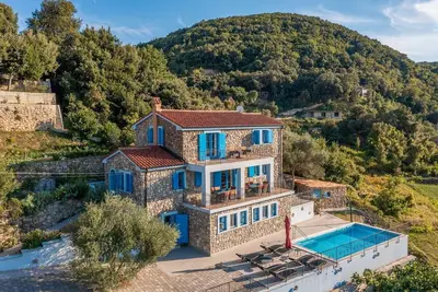 Image de Villa Lapida with Pool and Sea View