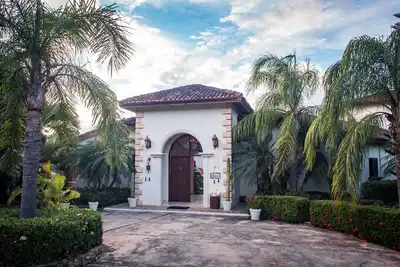 Image de Villa Ohana: Deluxe 4br en bord de mer. Vues directes du spot de surf de Santana. ☀️🏄🤙