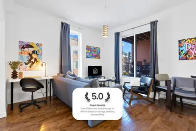 Image de Liv Mtl* 55% Off * Mtl 202 Modern 1br | Relaxed Getaway + Spacious Rooftop Patio + Office + Pets Stay Free!