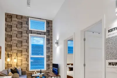 Image de Liv Mtl* 55% Off * Main 307 Rare 2br + Green | Large Family Retreat + Spacious + Office + Pets Stay Free!