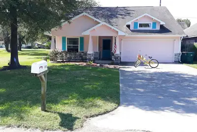 Image de Situé près de la Nasa et de la promenade de Kemah, vous pouvez profiter de votre propre plage privée