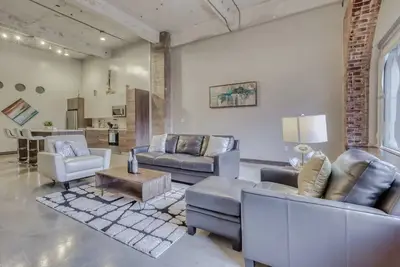 Image de Downtown Dallas 2br Loft | Piscine | Parking gratuit | Wifi❤️️