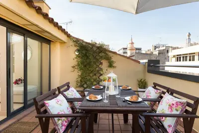 Image de 20km from Barcelona 100 meters train and the beach. matarolux15
