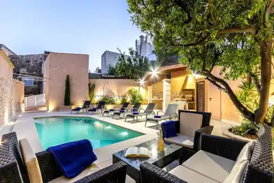 Image de Horta 55. Superb house 200 m from the town centre