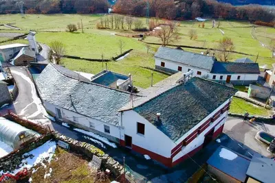 Image de La Casa del Maestro - Maison en location complète à 3 km de Villablino