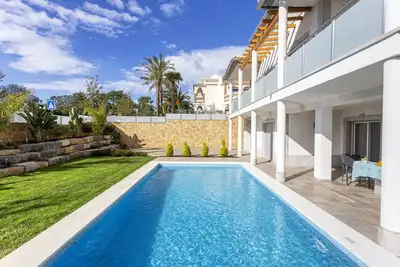 Image de Villa de luxe sur la plage de Vau avec piscine privée