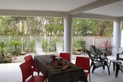 Image de Vacances En Famille Pied Dans L'Eau!