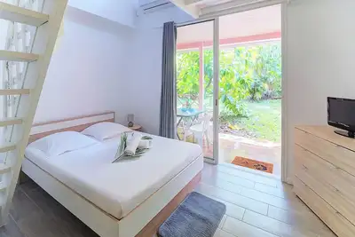 Image de Ti'KÉOL 02 - Appartement avec mezzanine et terrasse, 2/4 personnes, piscine