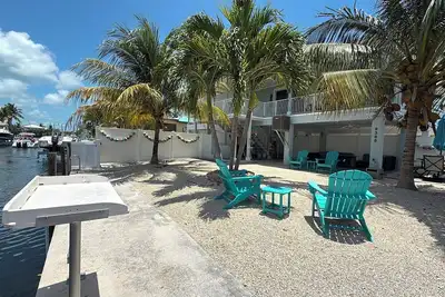 Image de R & K's Marathon Paradise 2/2 Duplex w / 35` Dock & Cabana Club Inclus