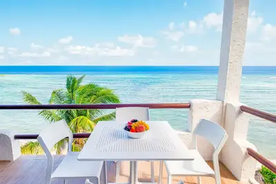 Vues fantastiques sur les Caraïbes et plongée en apnée incroyable