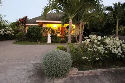 Image de The Artist Place @The Palms près de Ocho Rios