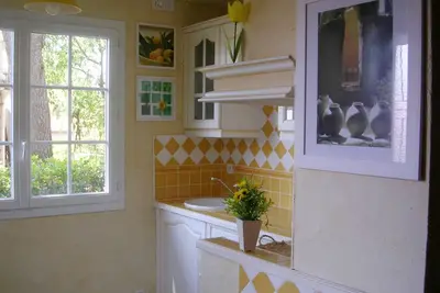Image de Ravissante maisonnette meublée