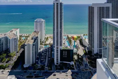 Image de Hyde Beach House Resort - C