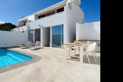 Villa Sunrise Private Pool Puerto del Carmen By Pvl