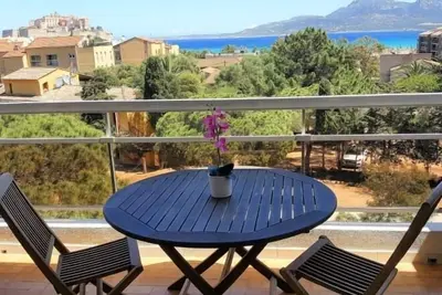 Image de Studio Vue mer Climatisé avec terrasse Calvi
