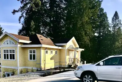 Image de Maison meublée de luxe sur une superficie