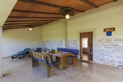 Image de Merveilleuse maison de vacances privée pour 6 personnes avec Wifi, Tv, terrasse et parking