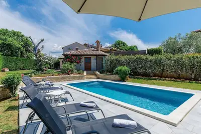 Image de Merveilleuse maison de vacances avec piscine privée, Wifi, climatisation, Tv et terrasse