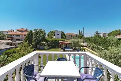 Image de Maison de vacances privée avec climatisation, bain à remous, piscine privée, Wifi, Tv, patio