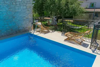 Image de Belle maison de vacances privée avec climatisation, piscine privée, Wifi, Tv et terrasse