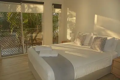Image de Appartement vue jardin en face de la plage