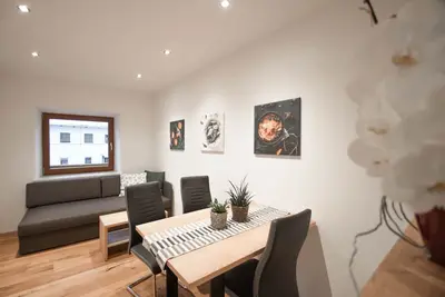 Image de Appartement moderne de 35 m² avec balcon, lac de baignade gratuit, à 100 m du domaine skiable