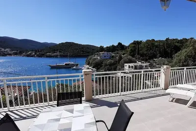 Image de Appartement Classic Korčula - Appartement 2 Chambres avec Terrasse et Vue sur la Mer