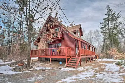 Image de Nouveau! Évasion extérieure isolée des Adirondacks avec bain à remous