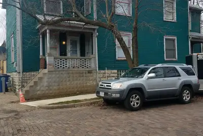 Image de Wifi rapide et DirecTV gratuits près du centre-ville dans le quartier historique