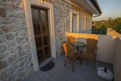 Image de Appartements Punta-in the stone house (74004-A2) - Starigrad Paklenica