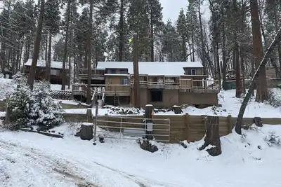 Image de Cabine de forĂŞt nationale de SequoiaH