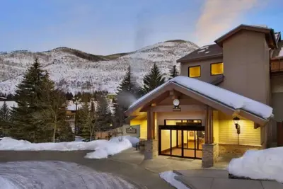 Image de StreamSide chez Vail Birch