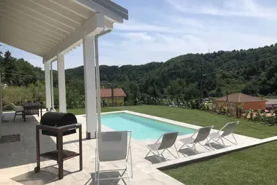 Image de Villa moderne proche plage, région viticole et grandes villes