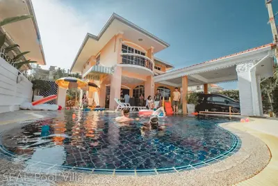 Image de Villa avec 4 chambres et piscine près de la plage de Jomtien